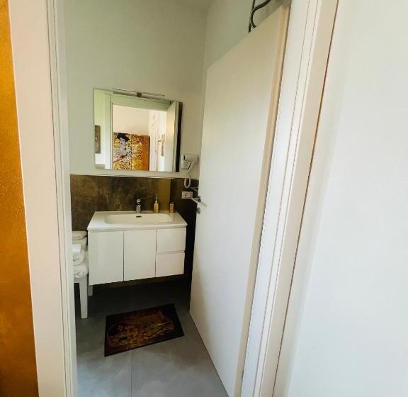 B&b Rifugio Degli Artisti Themed Rooms