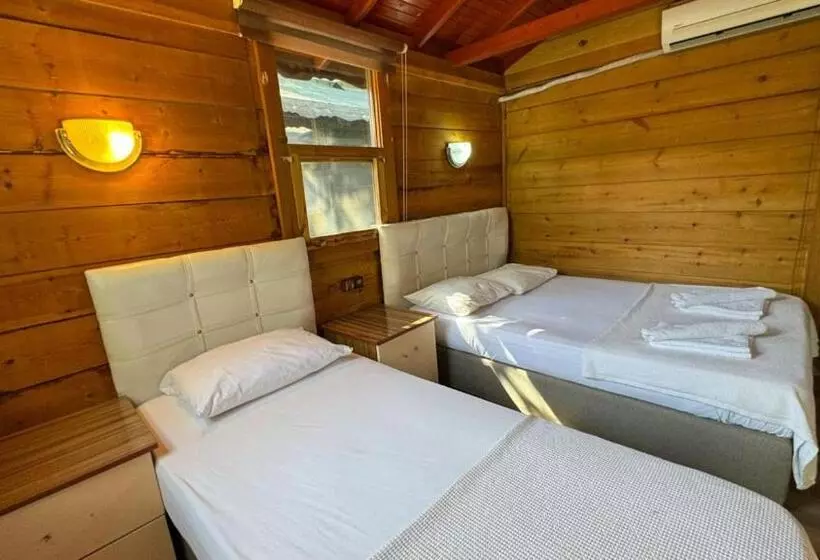 Aamiaismajoitus (B&B) Gaia Bungalow