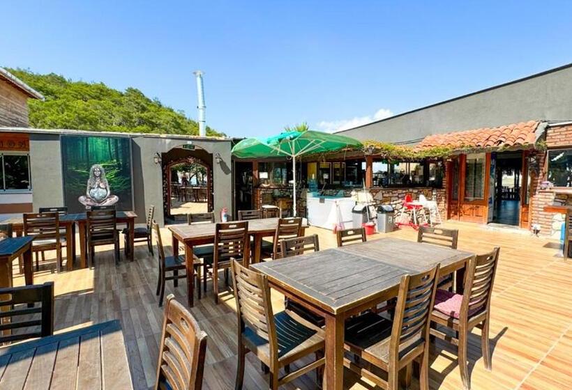 住宿加早餐 Gaia Bungalow