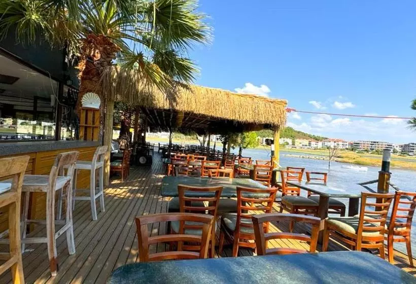 Aamiaismajoitus (B&B) Gaia Bungalow