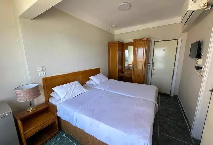 Cleopatra Hotel Alexandria   Families Only