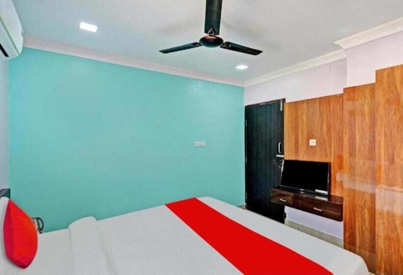 Hotel Day S Inn Premium Near Kiit University & Infocity Best Seller