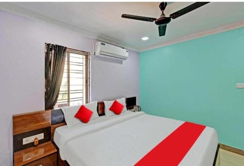 Hotel Day S Inn Premium Near Kiit University & Infocity Best Seller