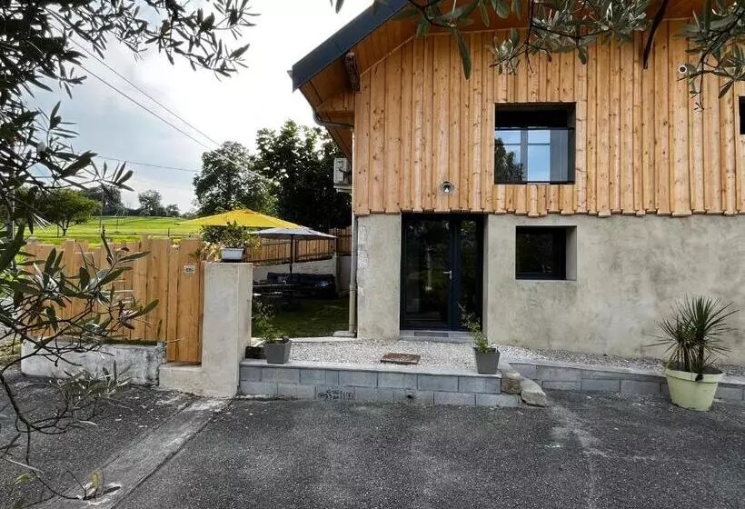 ペンション Escale 1695