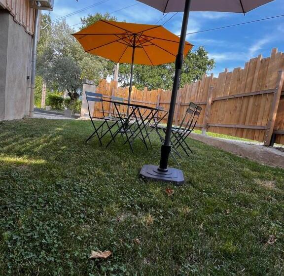 Пансион Escale 1695