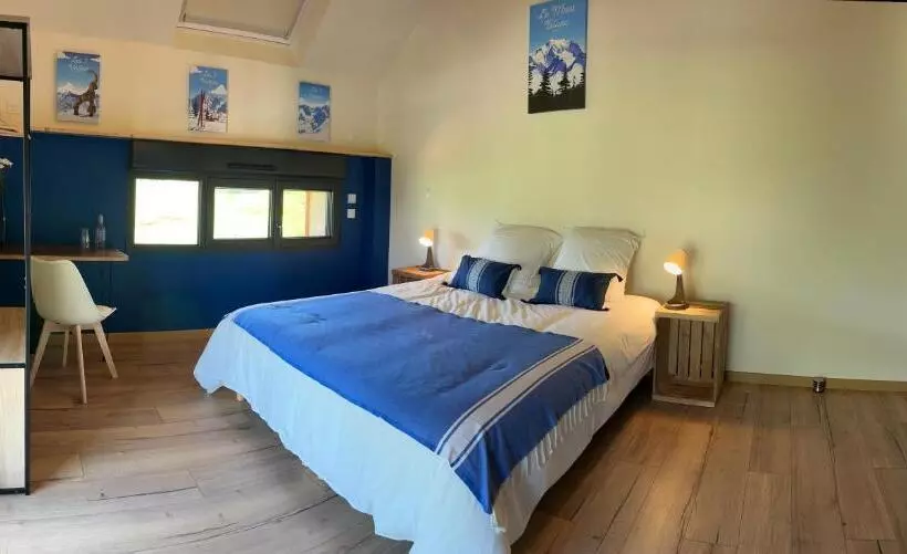 ペンション Escale 1695