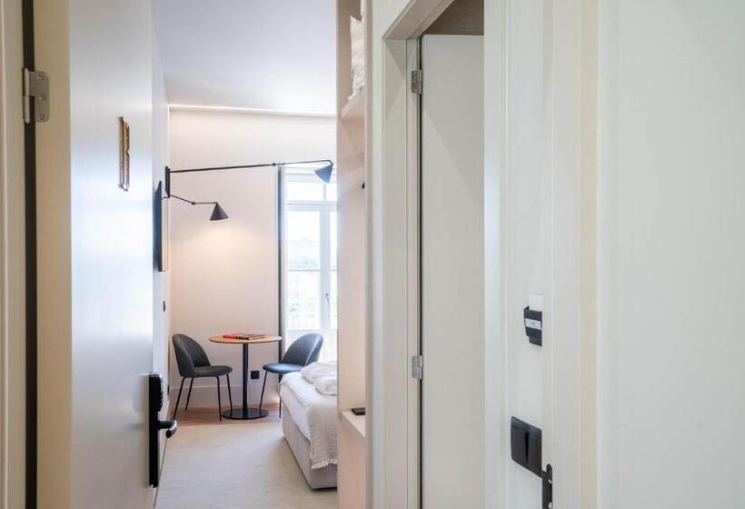 پانسیون Gigantones Guesthouse