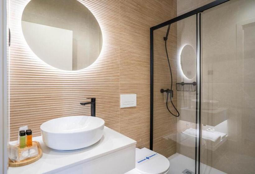 پانسیون Gigantones Guesthouse