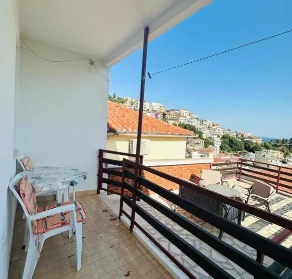 پانسیون Hana & Uma Apartments