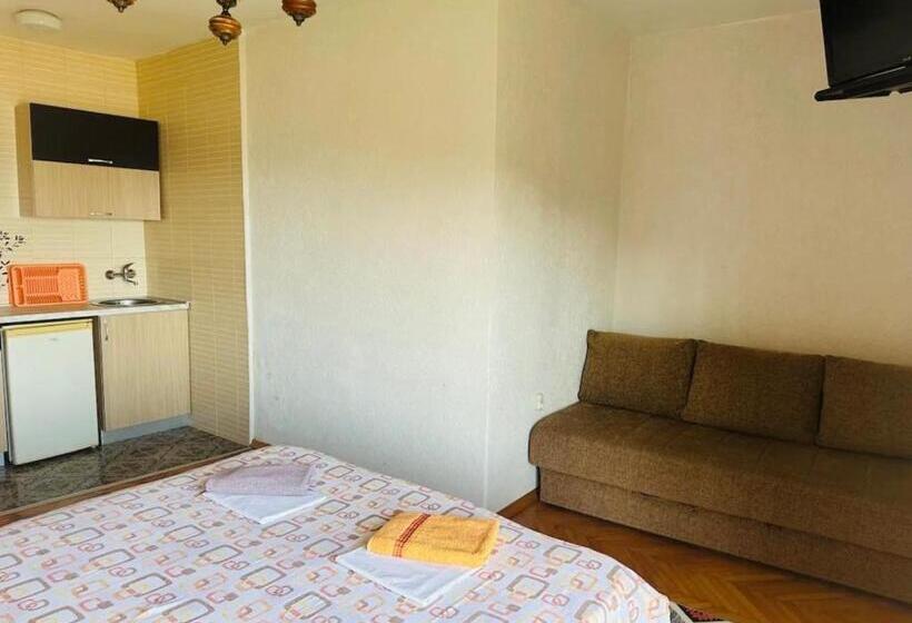 پانسیون Hana & Uma Apartments