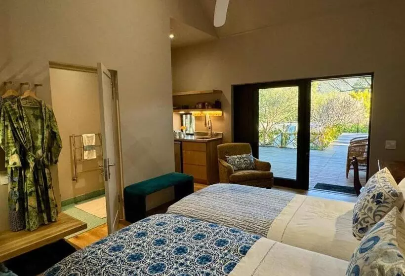 Majatalo Kamala Karoo Sanctuary