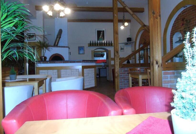 بنسيون Toris Inn