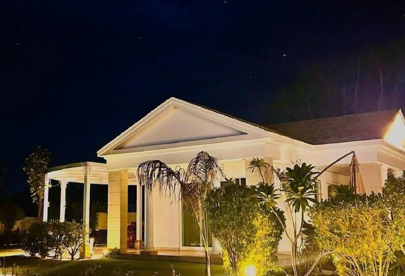 אתר נופש Ridhi Retreat