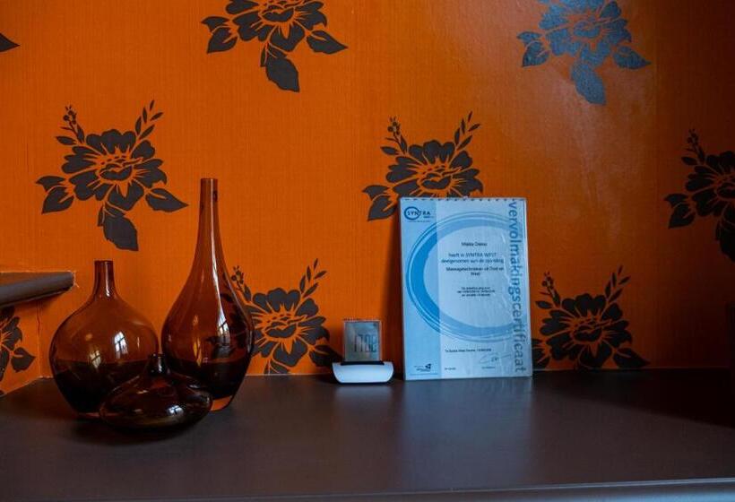 تختخواب و صبحانه Beapart