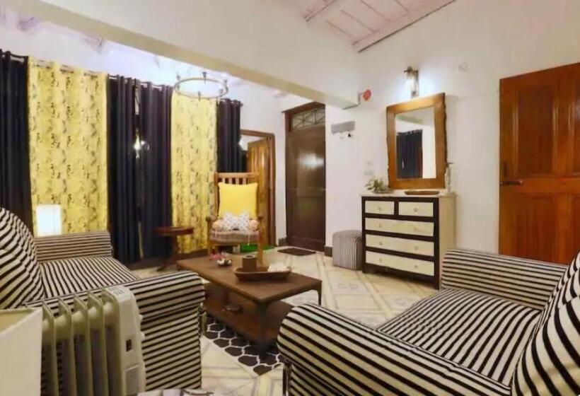 Bed and Breakfast Home