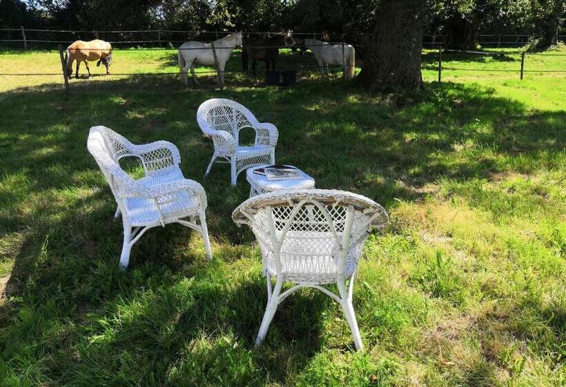 مبيت وإفطار La Marquise Penchée