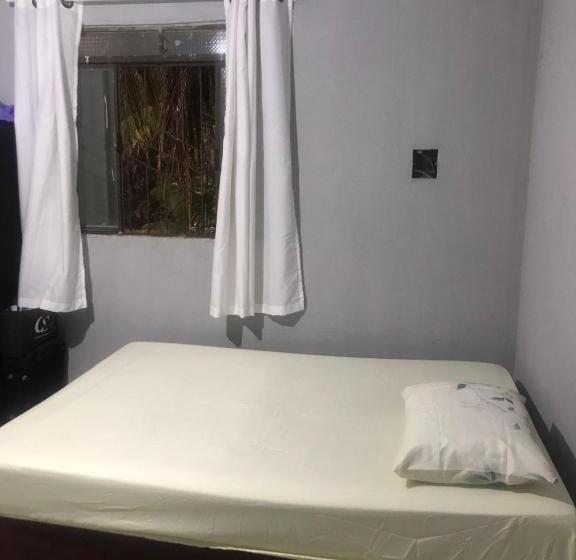 تختخواب و صبحانه Quarto Com Café Da Manhã ótima Localização