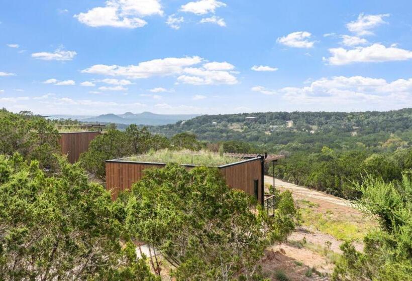 Designer Poolside Hotel In Ps Steam Room Plus Hot Tub