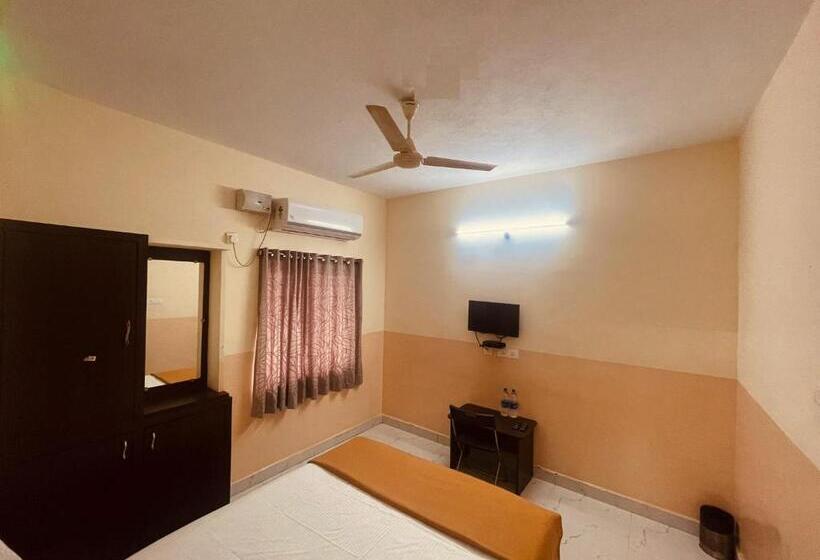 هتل Deccan Park, Tirupati