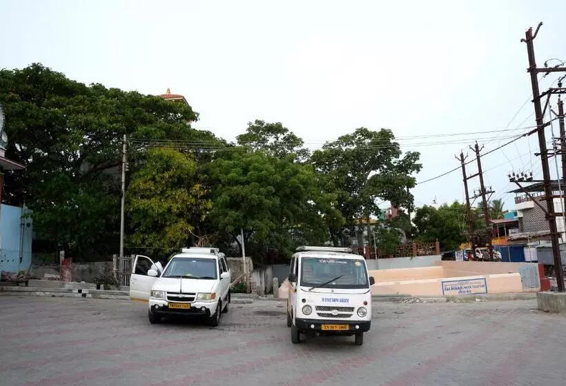 Hotelli Sri Vinayaga Residency