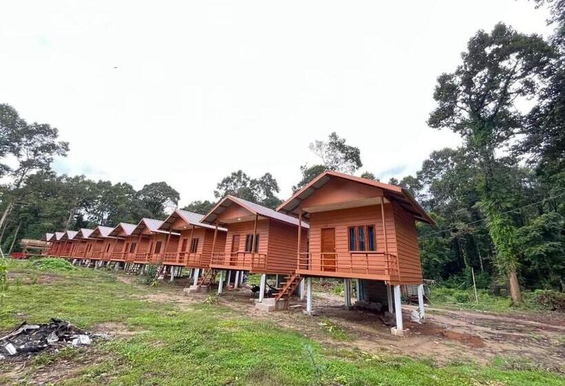 Konglor Cave Resort Riverside Restaurant