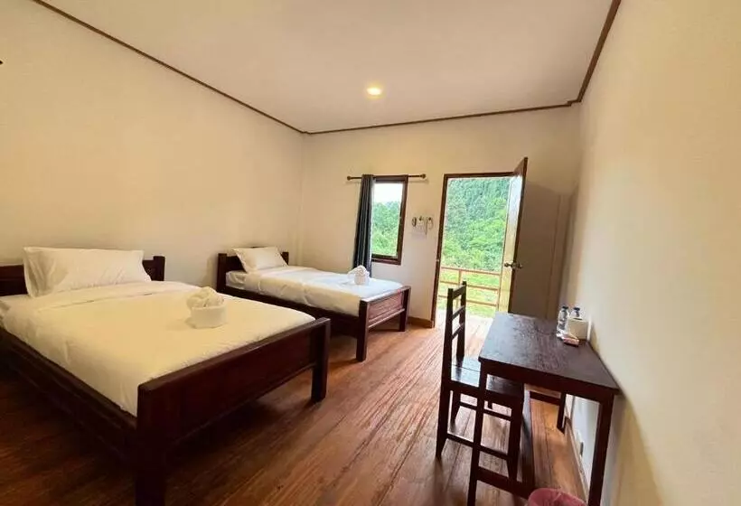 Konglor Cave Resort Riverside Restaurant