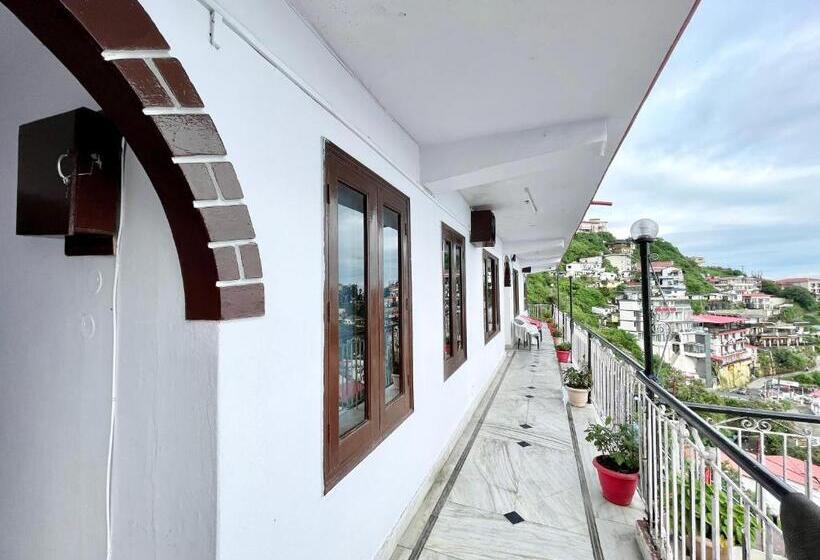 Nand Palace ! Mussoorie होटल नंद पैलेस હોટેલ નંદ પેલેસ ஹோட்டல் நந்த் பேலஸ் Near Mall Road Hotel With