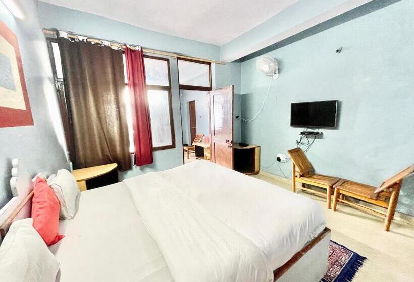 Nand Palace ! Mussoorie होटल नंद पैलेस હોટેલ નંદ પેલેસ ஹோட்டல் நந்த் பேலஸ் Near Mall Road Hotel With