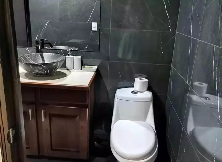 ペンション Cabinas Dominical