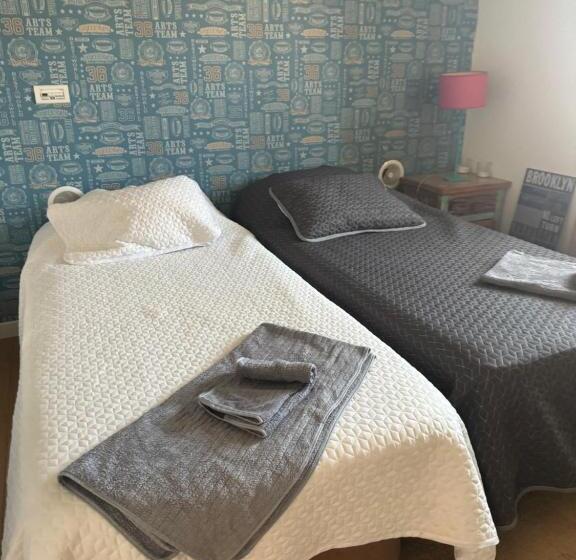 פנסיון Confortable Double Room& Pool