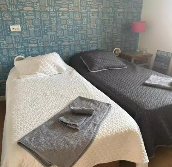 ペンション Confortable Double Room& Pool