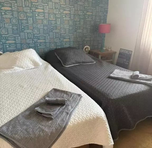 ペンション Confortable Double Room& Pool
