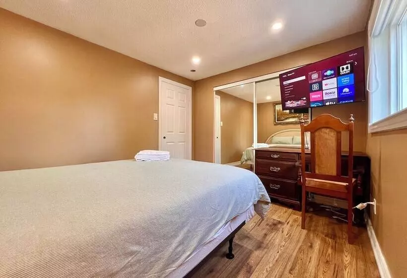 Majatalo Cozy Home Near Hillcrest Mall In Central Richmond Hill