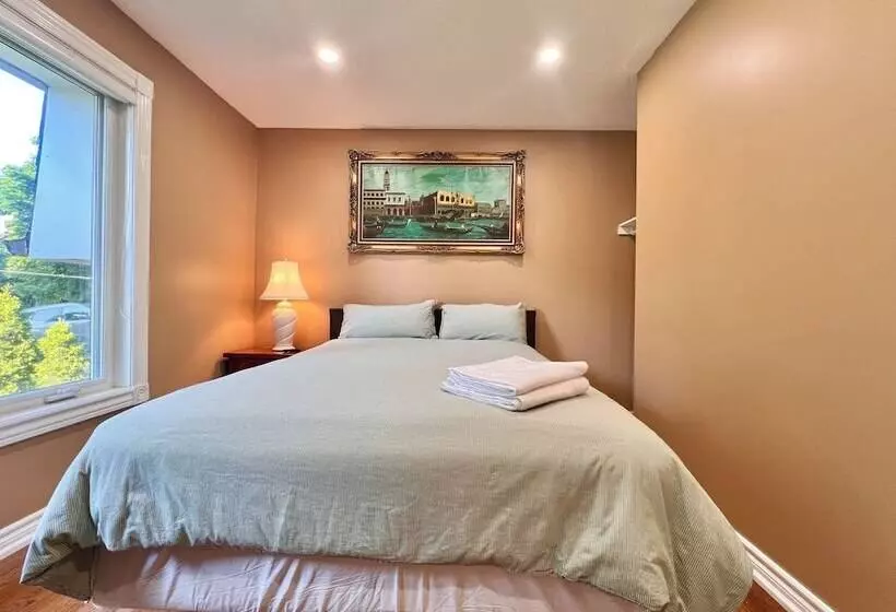 Majatalo Cozy Home Near Hillcrest Mall In Central Richmond Hill