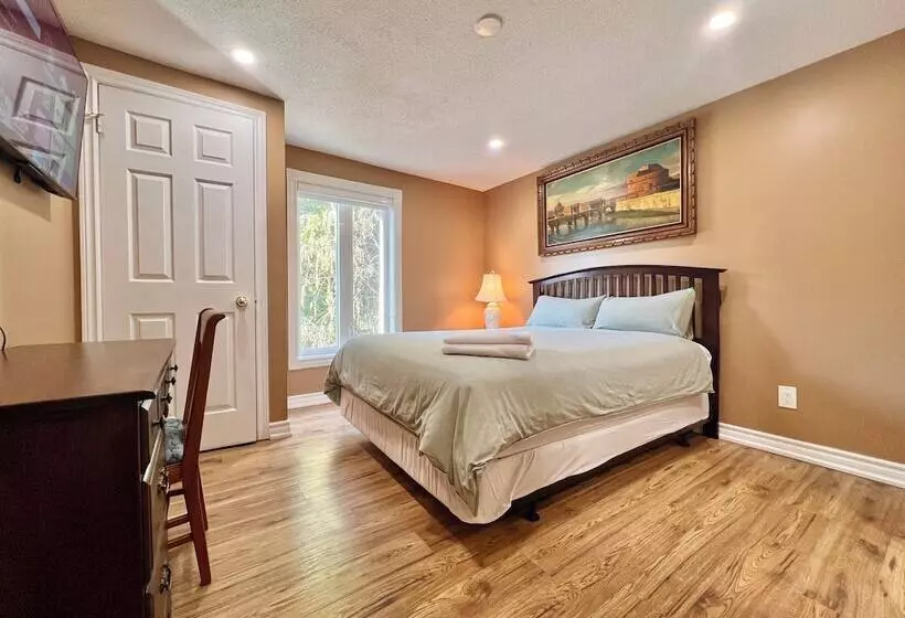 Majatalo Cozy Home Near Hillcrest Mall In Central Richmond Hill