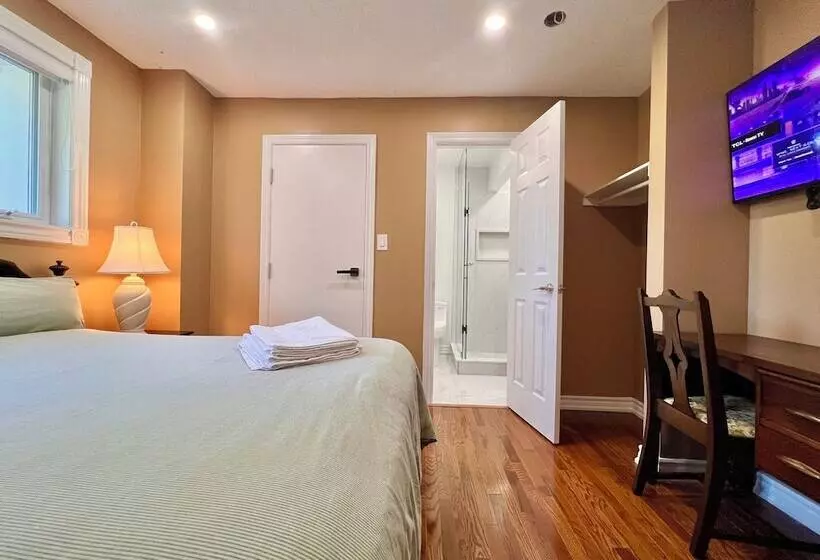 Majatalo Cozy Home Near Hillcrest Mall In Central Richmond Hill