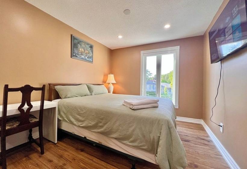 ペンション Cozy Home Near Hillcrest Mall In Central Richmond Hill