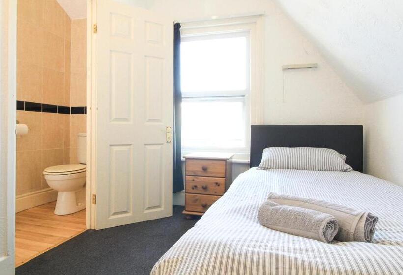 بنسيون Pebbles Guest House Room 21