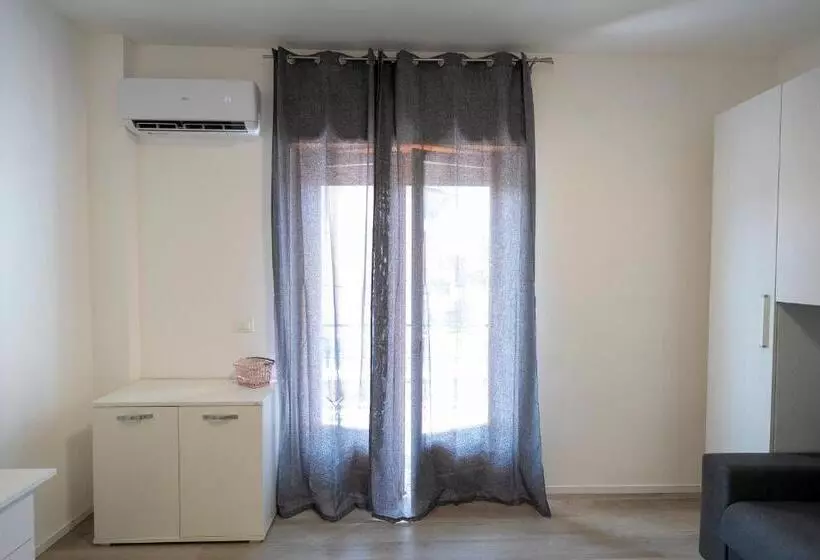 پانسیون Prestige House 6