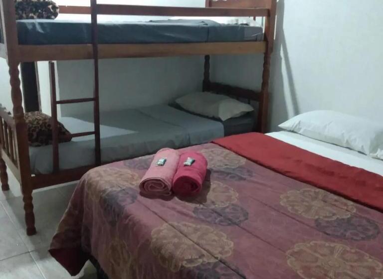 Общежитие Solar De Aquárius