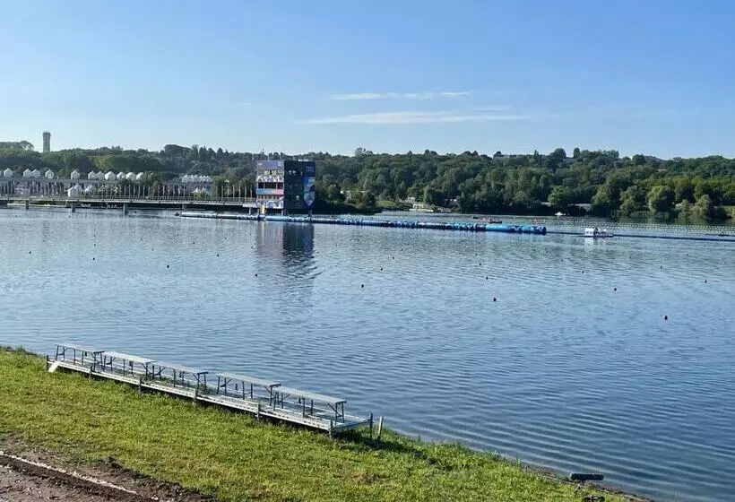 Aamiaismajoitus (B&B) Disneyland Chambre Climatisée Vaires Sur Marne Au Cœur Des Jeux Olympiques