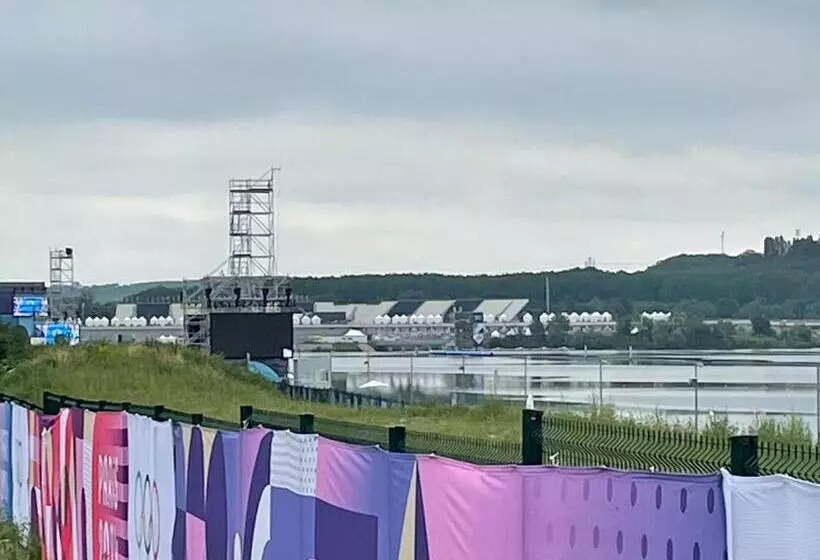 Aamiaismajoitus (B&B) Disneyland Chambre Climatisée Vaires Sur Marne Au Cœur Des Jeux Olympiques