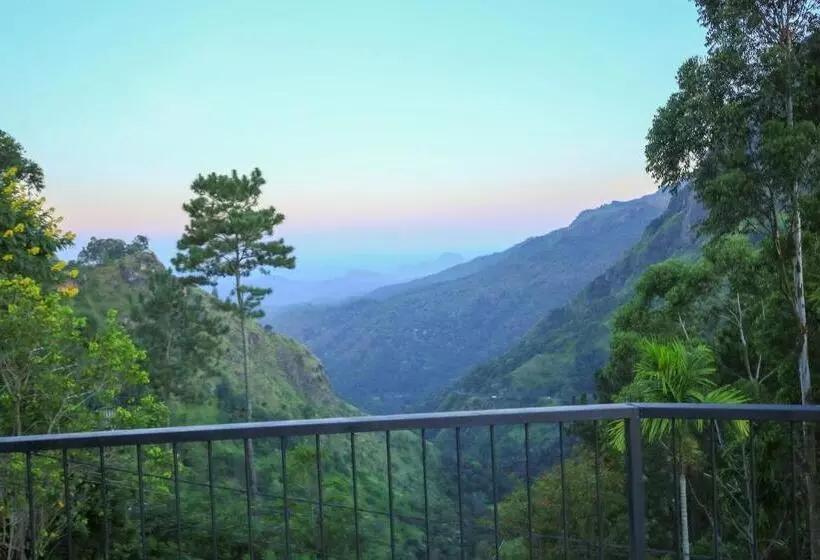 Beyond Nomad Luxury Hostel