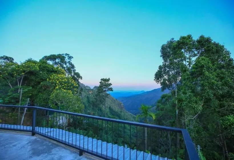 Beyond Nomad Luxury Hostel