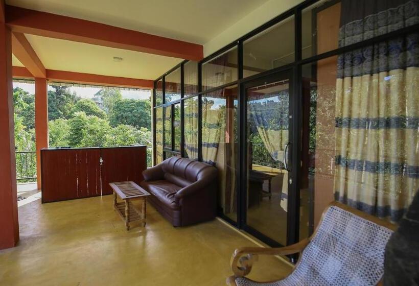 Beyond Nomad Luxury Hostel