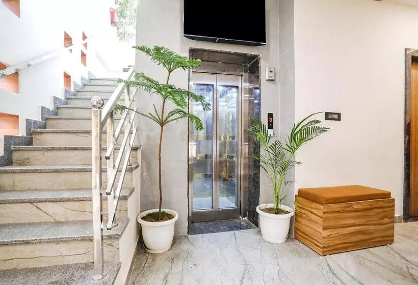 Fabhotel Vasudha