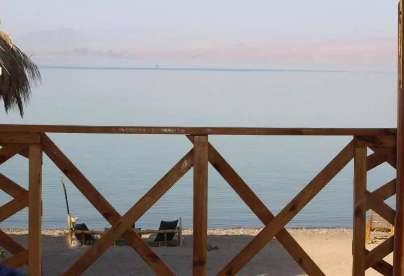 هتل کپسول The Bedouin Life With Eid Ali