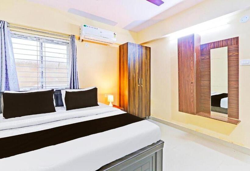 בית מלון כפרי Oyo Tulasi Premium Rooms