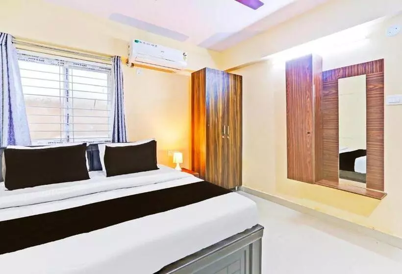 ホテル Oyo Tulasi Premium Rooms