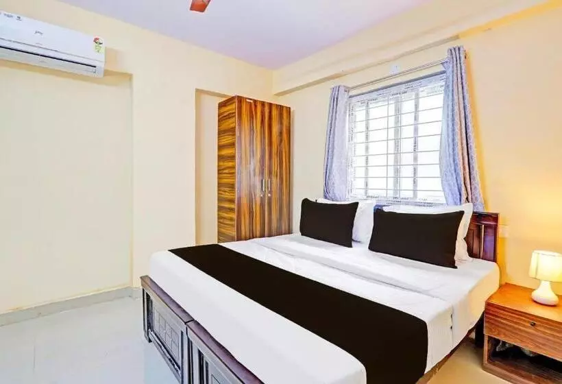 ホテル Oyo Tulasi Premium Rooms